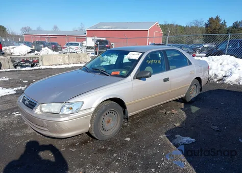 2000 Toyota Camry Ce from USA, damaged, VIN 4T1BG22KXYU008346
